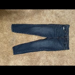 American Eagle Next Level Stretch size 16
